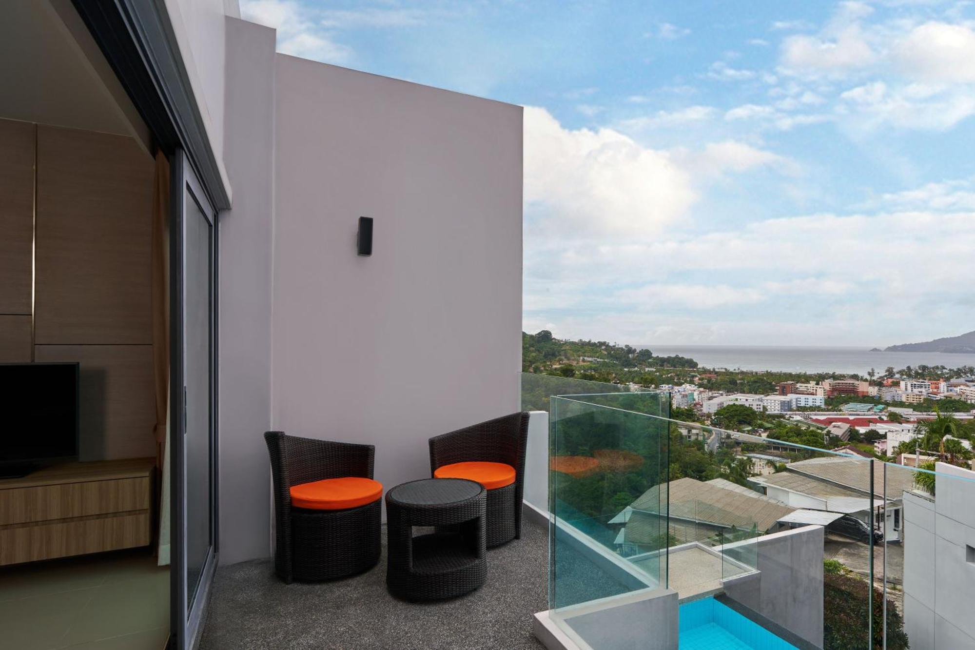 Hotel Patong Bay Hill Extérieur photo